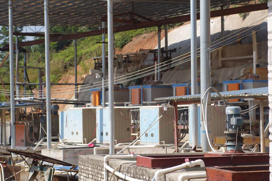 广东清远钾钠长石除铁设备工程使用案例